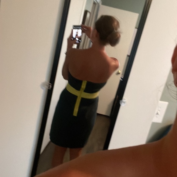 Dress - Picture 2 of 3